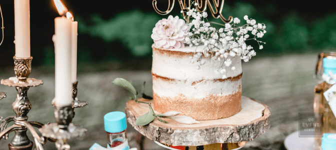 Vintage Wedding Decoration Naked Cake Love Gold
