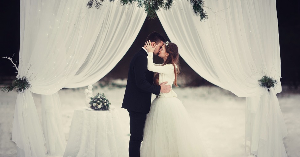 Event Blog How to Get into Wedding Planning for Winter Weddings- Feature Image