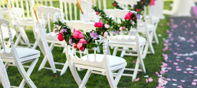 Decor for outdoor summer wedding