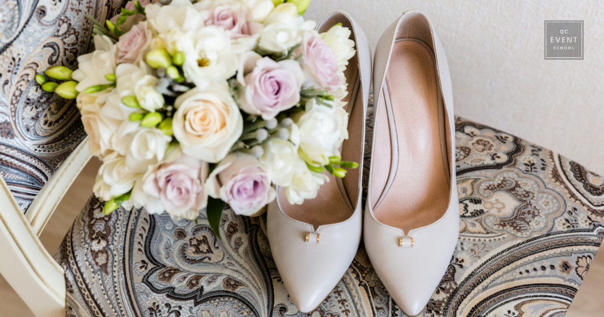 wedding planning bridal bouquet and wedding shoes