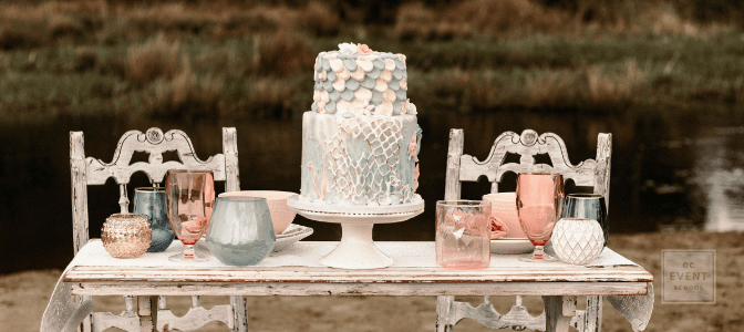 Emili Kopiec - Wedding cake and setup outdoor photo shoot