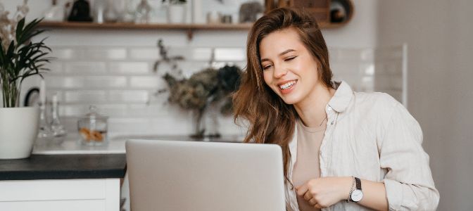 How to stay motivated in an online course Feature Image
